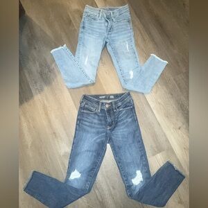 Old Navy Girl Skinny Jeans in Light and Dark Blue 2 PAIR